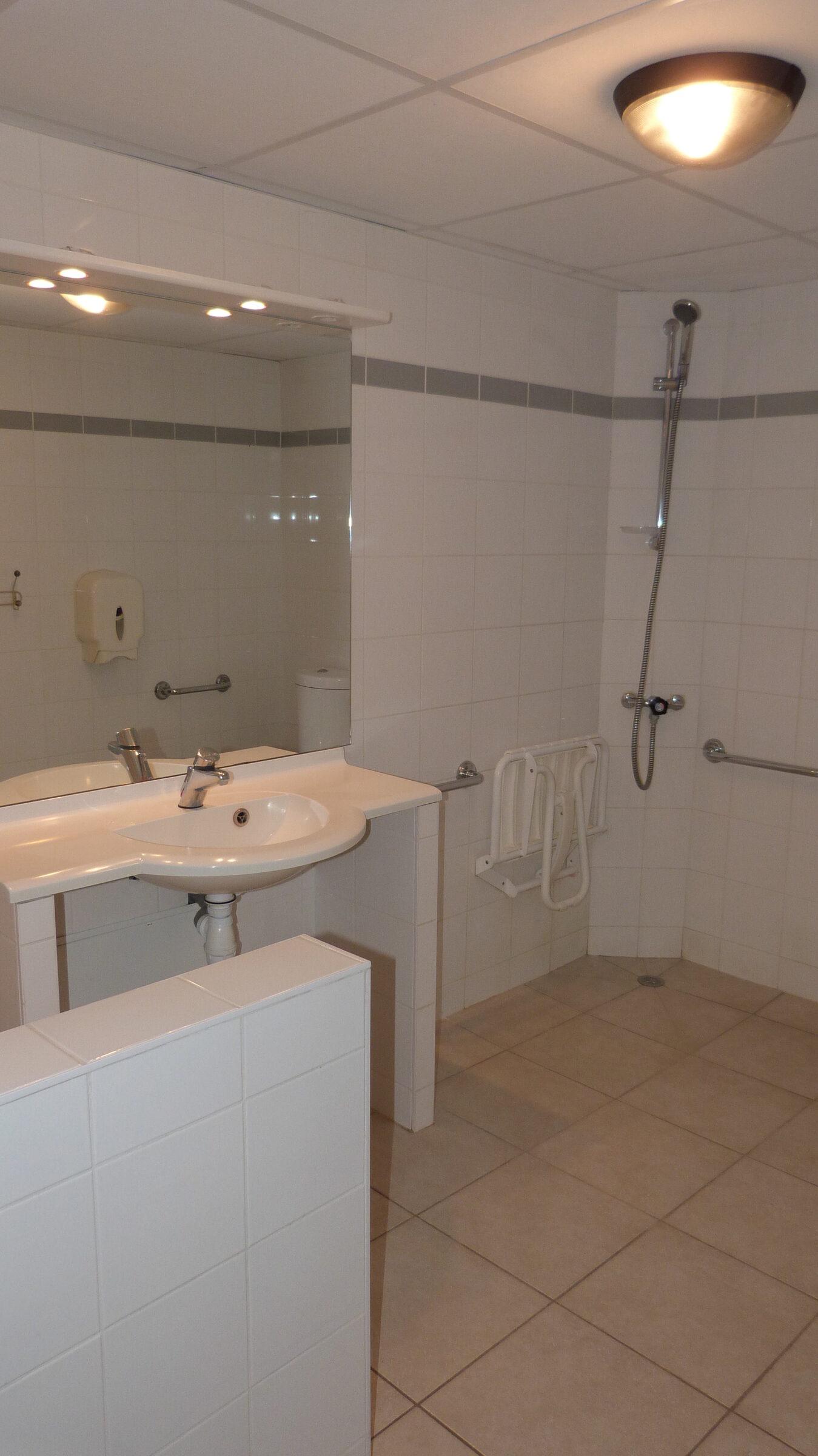 Chambre rez-de-chaussée