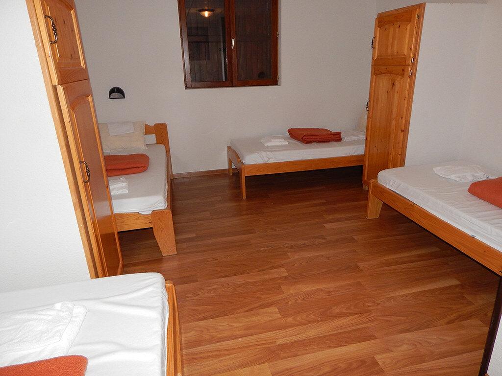 Chambre rez-de-chaussée
